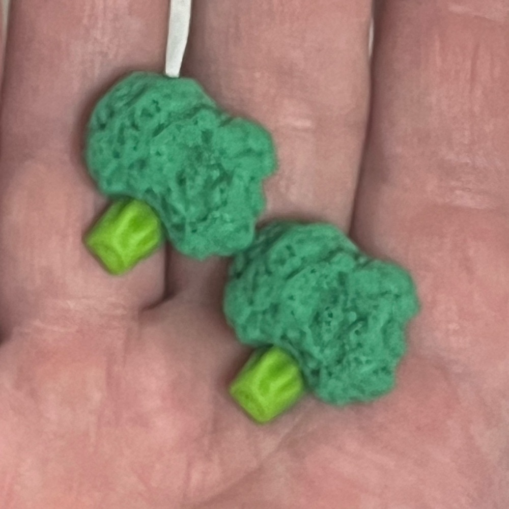 Broccoli Earrings - Picture 7 of 7